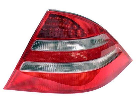 Mercedes Tail Light Assembly - Passenger Side 2208200266 - ULO 686802